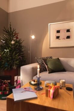 Frama Duftkerze Komorebi, 170 g -Allgemeiner Haushaltswarenladen 2021 09 30 FDS Valmiit VVV 32