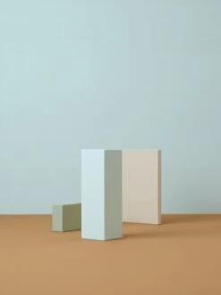 Farbmuster, LB1 AUGUST – Gelbliches Hellblau 11 Farbmuster, LB1 AUGUST – Gelbliches Hellblau -Allgemeiner Haushaltswarenladen CS Linda Bergroth AUGUST