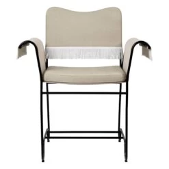 Gubi Tropique Stuhl Mit Fransen, Klassisches Schwarz - Leslie 12 7 Gubi Tropique Stuhl Mit Fransen, Klassisches Schwarz - Leslie 12 -Allgemeiner Haushaltswarenladen Gubi 2023 FRT Tropique Dining Chair W Fringes Classic Black Leslie Limonta 12