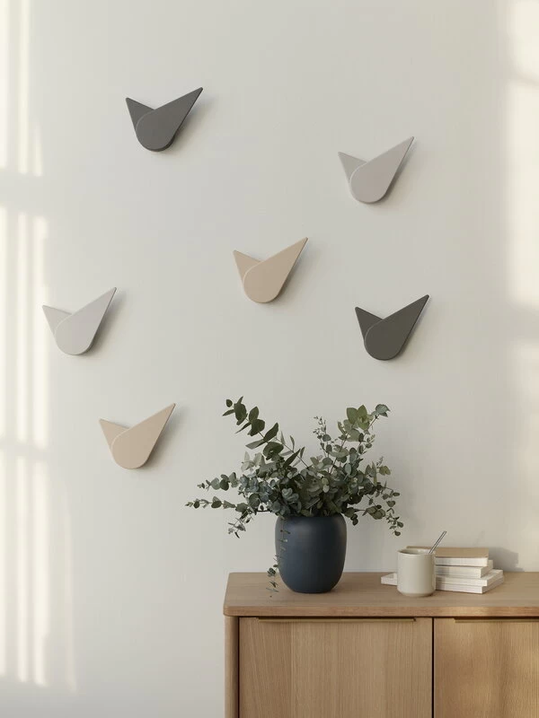 Stelton Birdie Wanduhr, Puderblau 4 Stelton Birdie Wanduhr, Puderblau – Bild 2