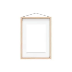 Moebe Rahmen A4, Esche