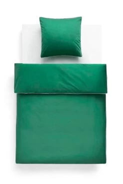 Hay Outline Bettdeckenbezug, Smaragdgrün -Allgemeiner Haushaltswarenladen Outline Duvet Cover 140x200 emerald green Outline Pillow Case 63x60 soft emerald green 1