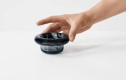 Sirkel Teelichthalter, Rauchgrau -Allgemeiner Haushaltswarenladen Sirkelhandsmokegray