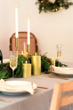LED Spitzkerze, 2 Stück, Nordic White 9 LED Spitzkerze, 2 Stück, Nordic White -Allgemeiner Haushaltswarenladen Taper Pillar Candles metallic gold Christmas table setup 2
